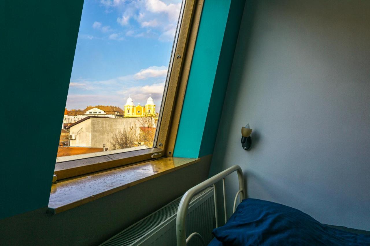 Retro Hostel *